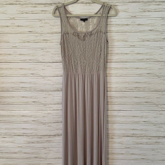 KRISTINE Maxi Dress w/Lace Detail Size S/M - Picture 1 of 8